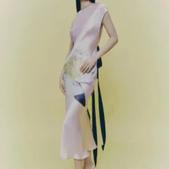 Bow Back Peonia Pink