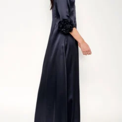 Camisa Larga De Seda Con Flores A Mano Azul Marino -Ofertas Grazia Vesti Tienda camisa larga de seda con flores a mano azul marino dresses malne 686418