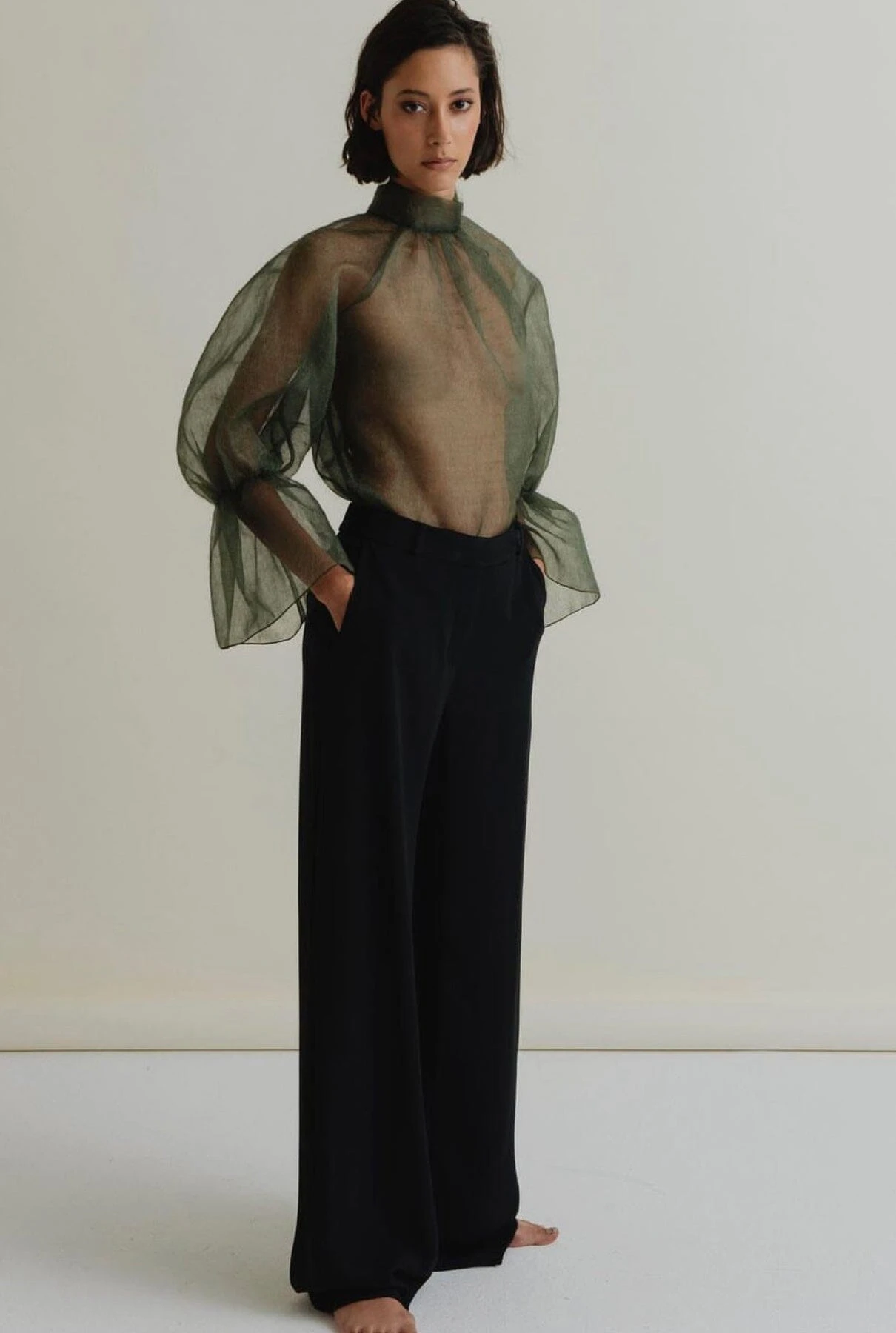 Kitchen Stories - Organza Apron 2 1 Kitchen Stories - Organza Apron 2