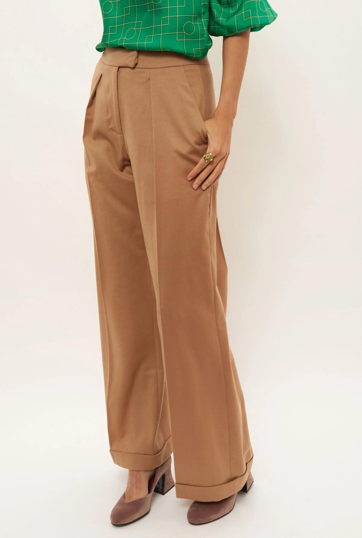 Pantalón Rania Camel 3 Pantalón Rania Camel - Imagen 3