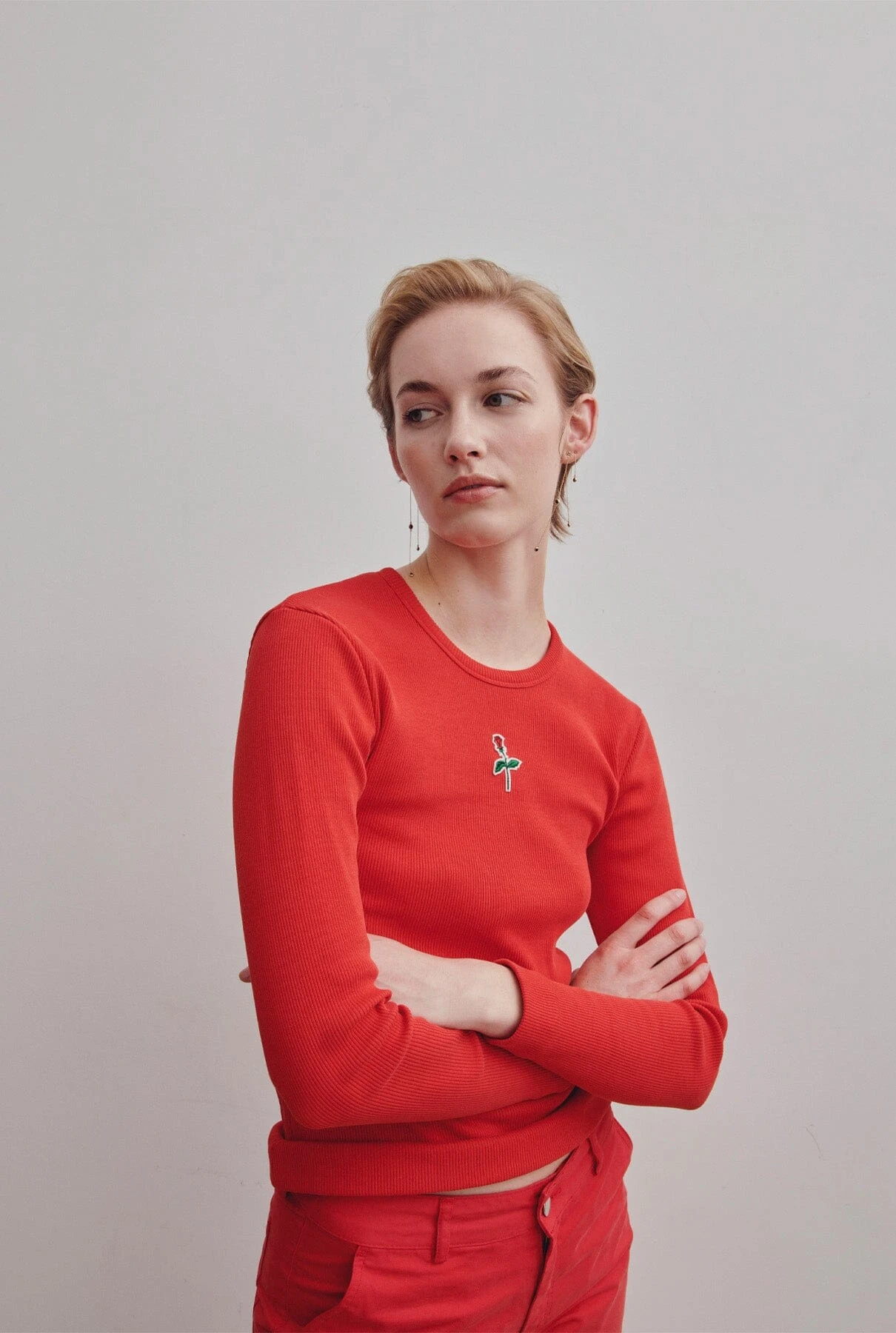 Red Long Tee 3 Red Long Tee - Imagen 3